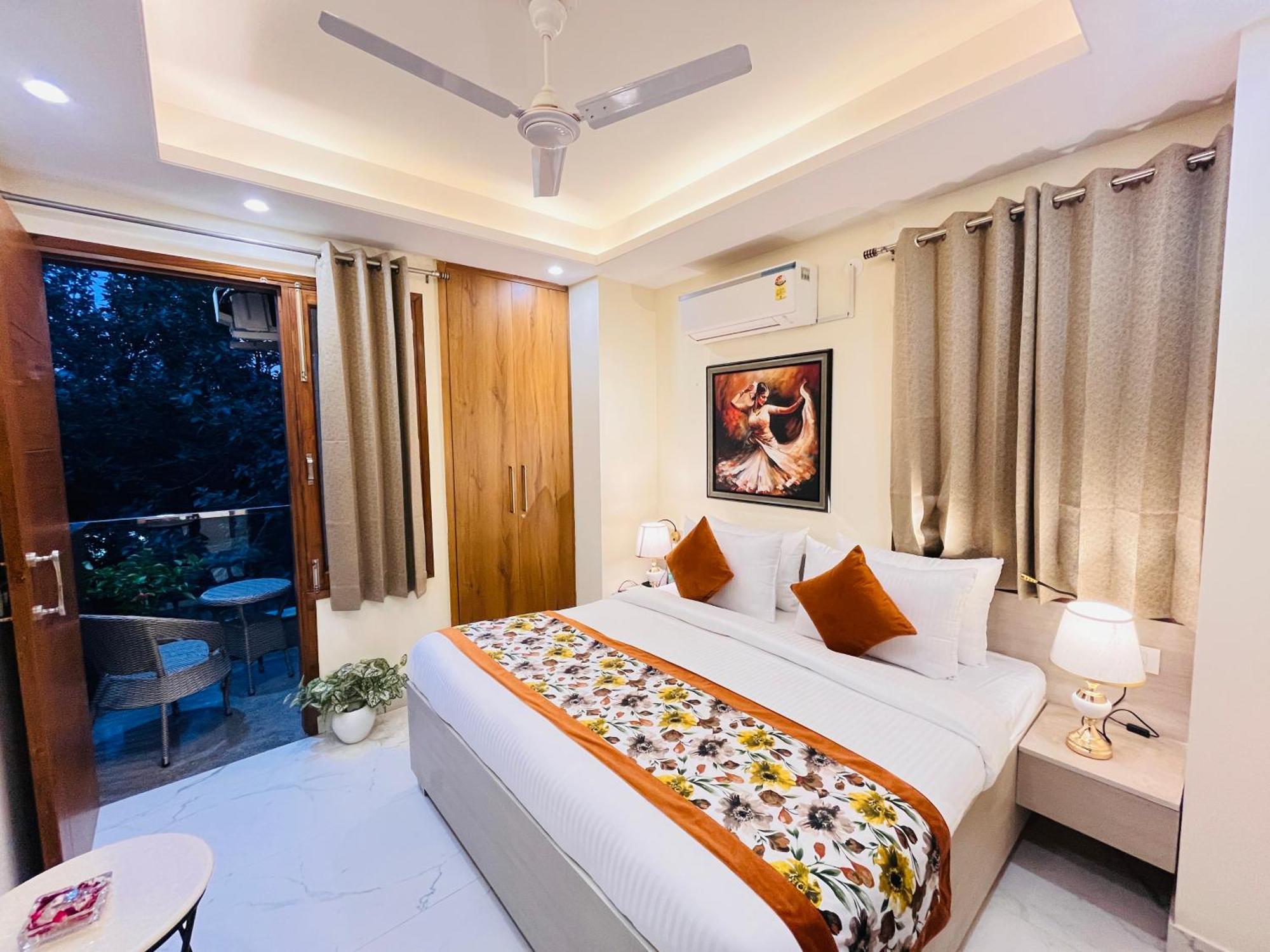 Hotel Ivaan Homes Opposite To Iskcon Temple East Of Kailash