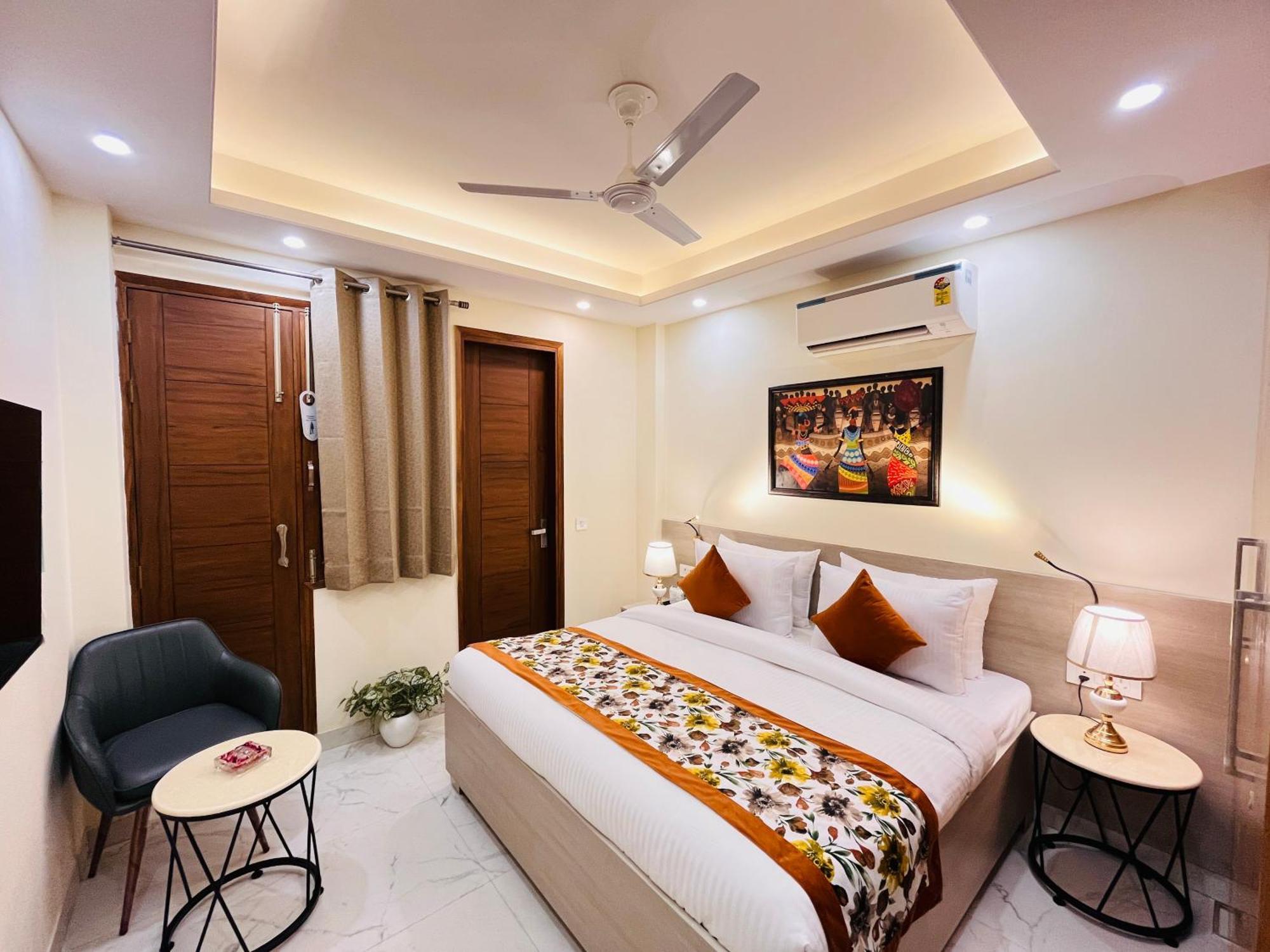 Hotel Ivaan Homes Opposite To Iskcon Temple East Of Kailash New Delhi